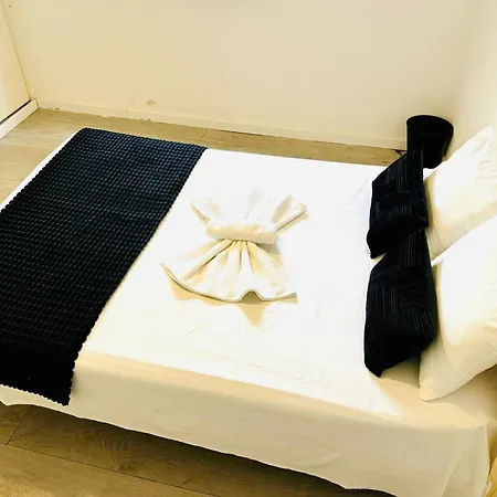 Apartamento T4 *